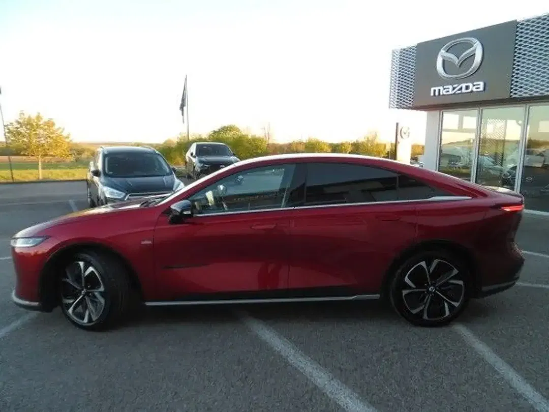 Mazda 6e - Thumbnail 2