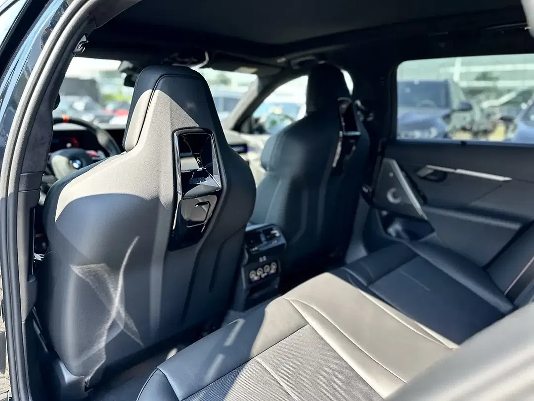 BMW M5 - Thumbnail 12