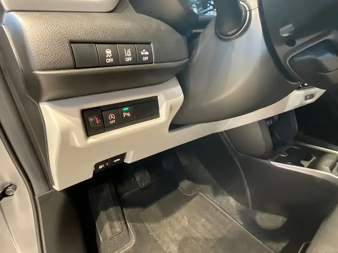Suzuki Swift - Thumbnail 13