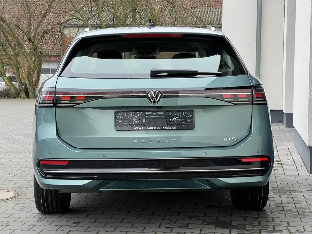 Volkswagen Passat Variant - Thumbnail 5