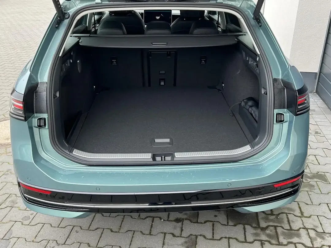 Volkswagen Passat Variant - Thumbnail 6