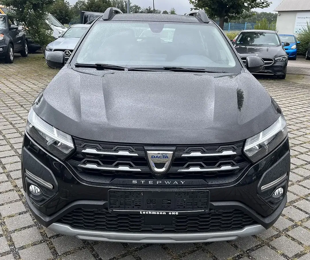 Dacia Sandero - Thumbnail 2