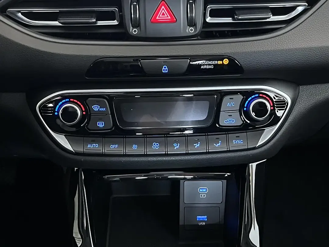 Hyundai i30 - Thumbnail 11