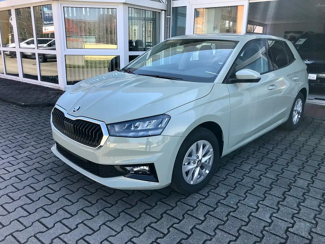 Skoda Fabia - Thumbnail 1