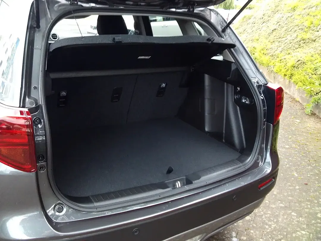 Suzuki Vitara - Thumbnail 10
