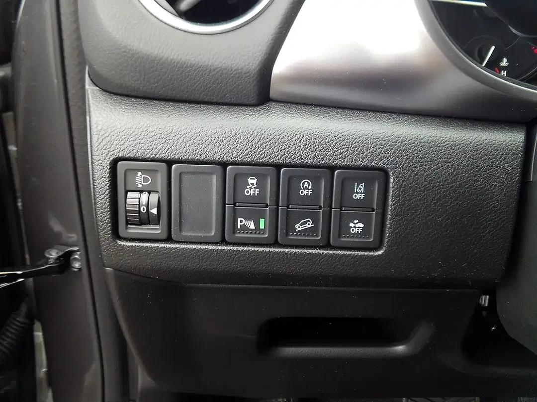 Suzuki Vitara - Thumbnail 13