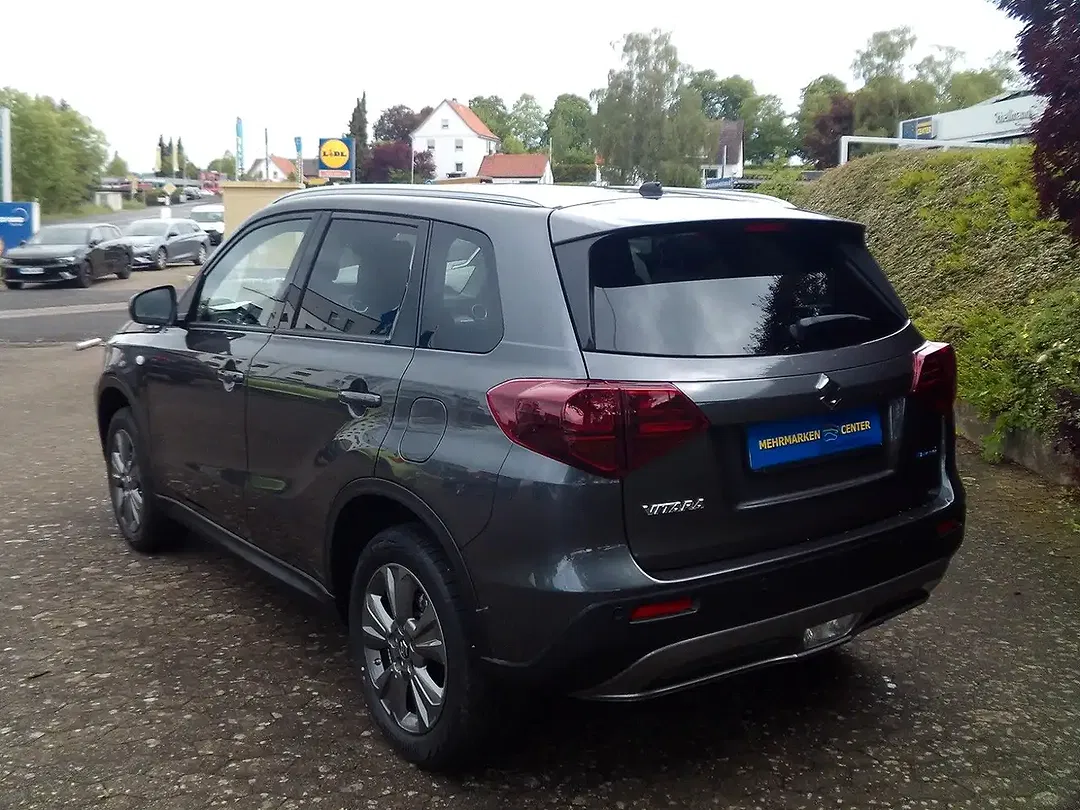 Suzuki Vitara - Thumbnail 3