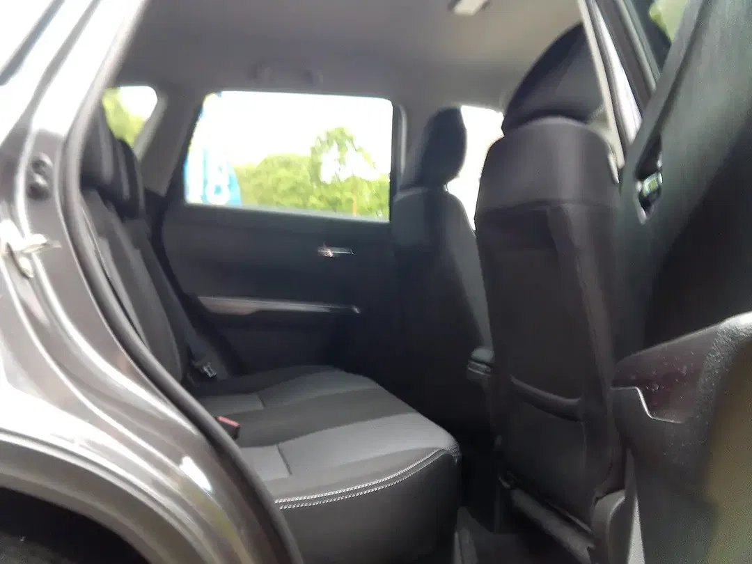 Suzuki Vitara - Thumbnail 7