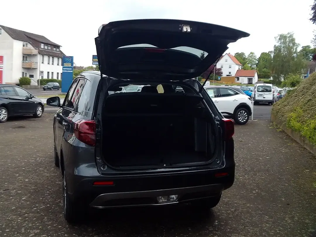 Suzuki Vitara - Thumbnail 9