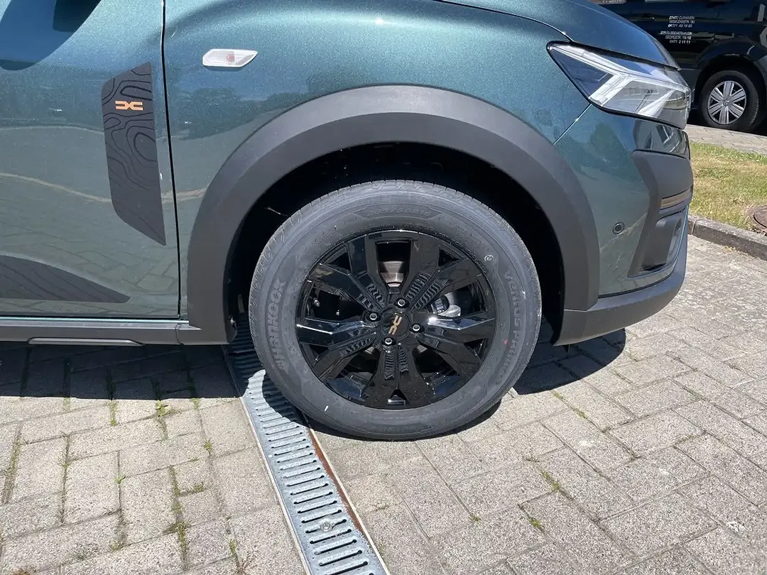 Dacia Sandero - Thumbnail 5
