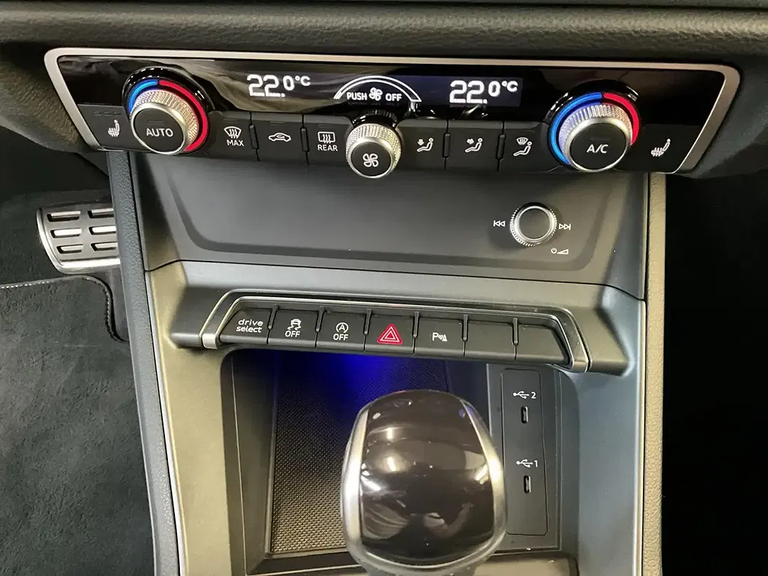 Audi Q3 - Thumbnail 15