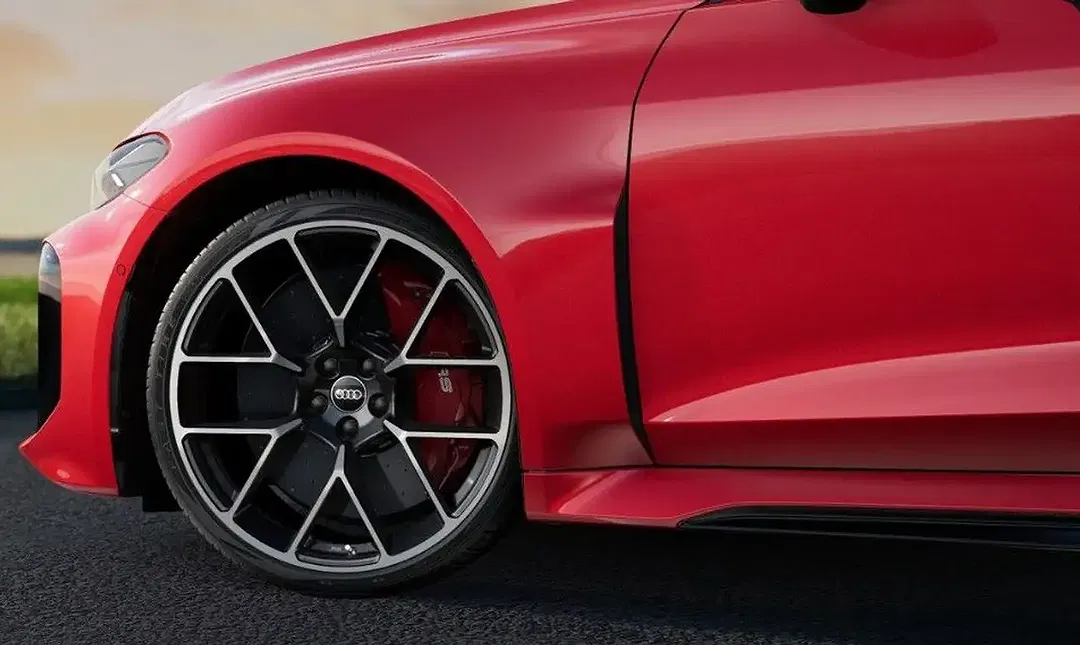Audi RS5 - Thumbnail 6