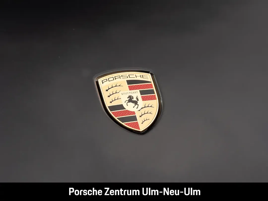 Porsche 992 - Thumbnail 10