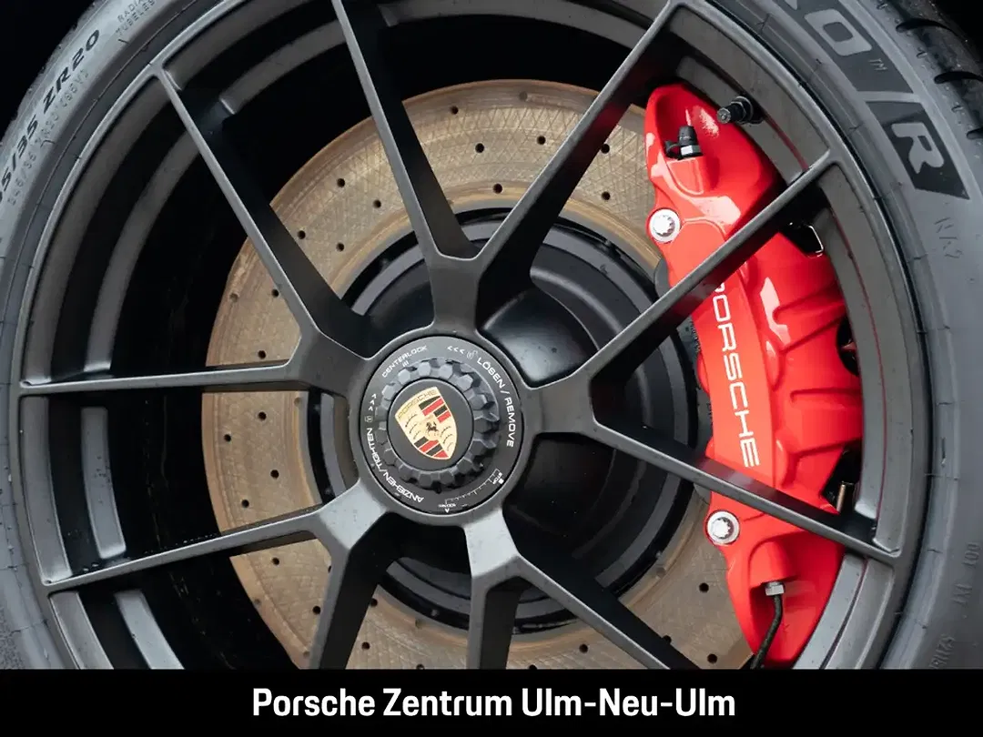 Porsche 992 - Thumbnail 12
