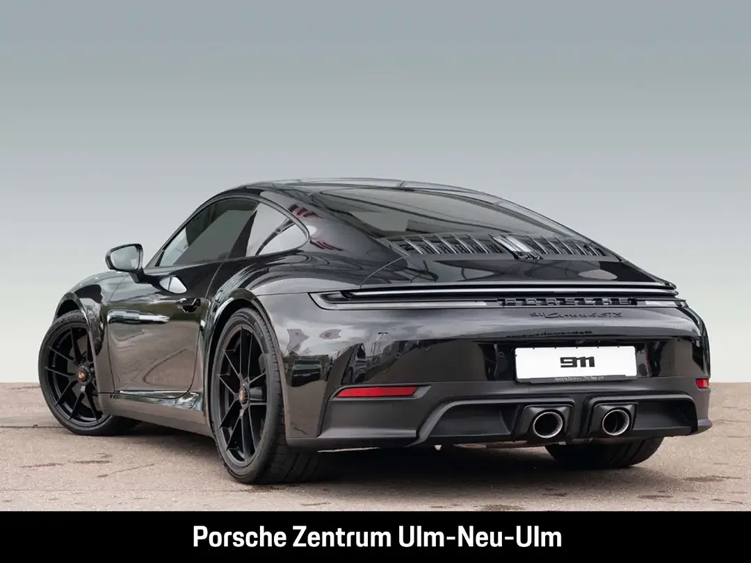 Porsche 992 - Thumbnail 3
