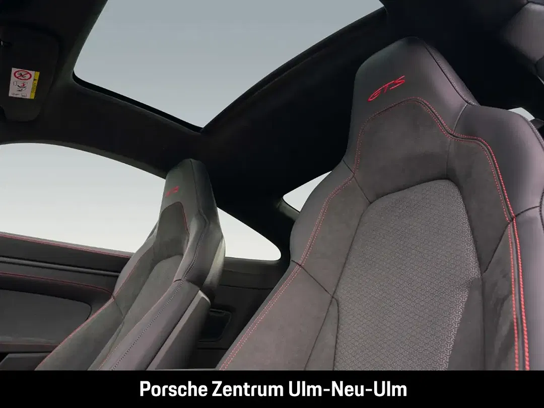Porsche 992 - Thumbnail 5