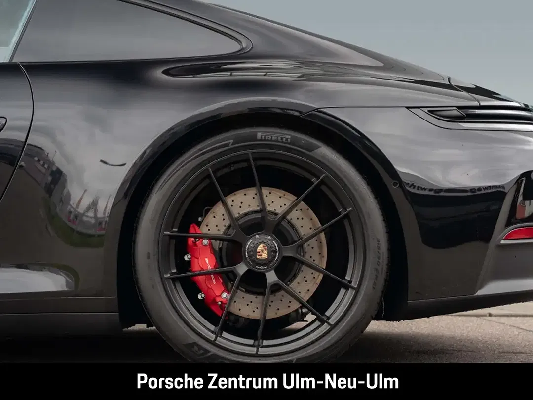 Porsche 992 - Thumbnail 8