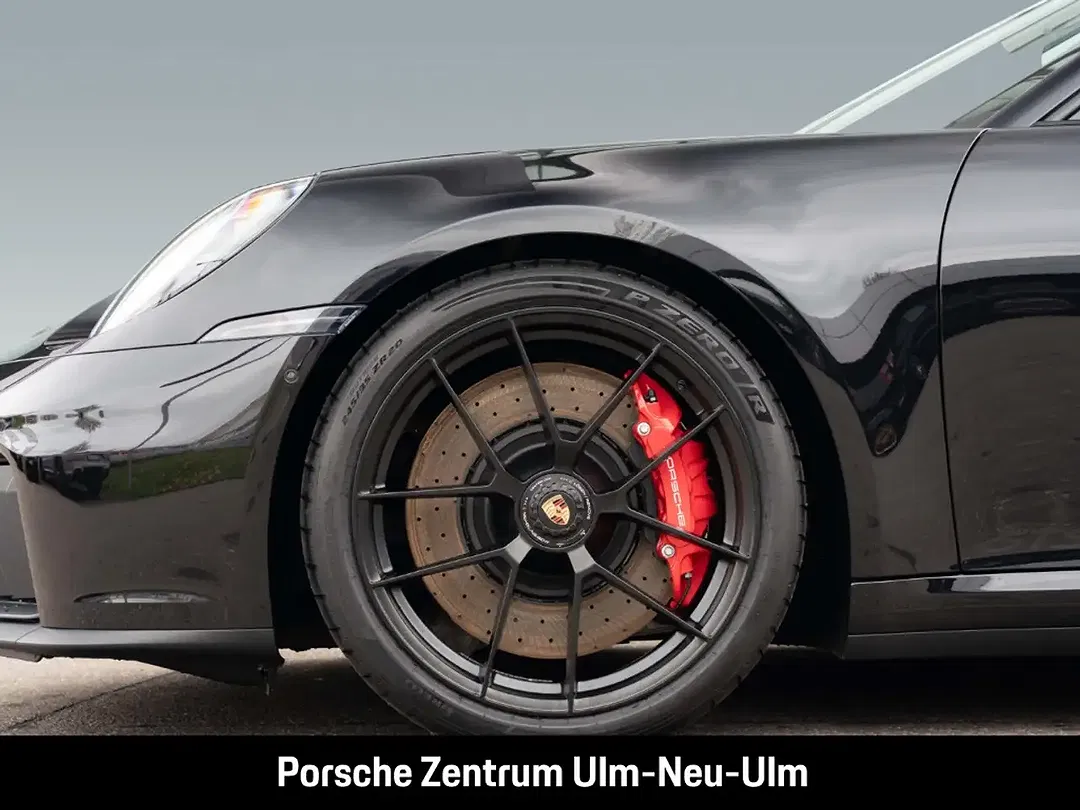 Porsche 992 - Thumbnail 9