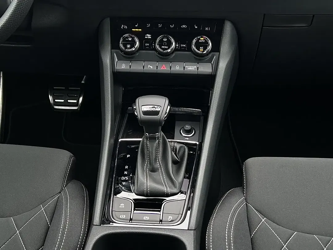 Skoda Karoq - Thumbnail 7