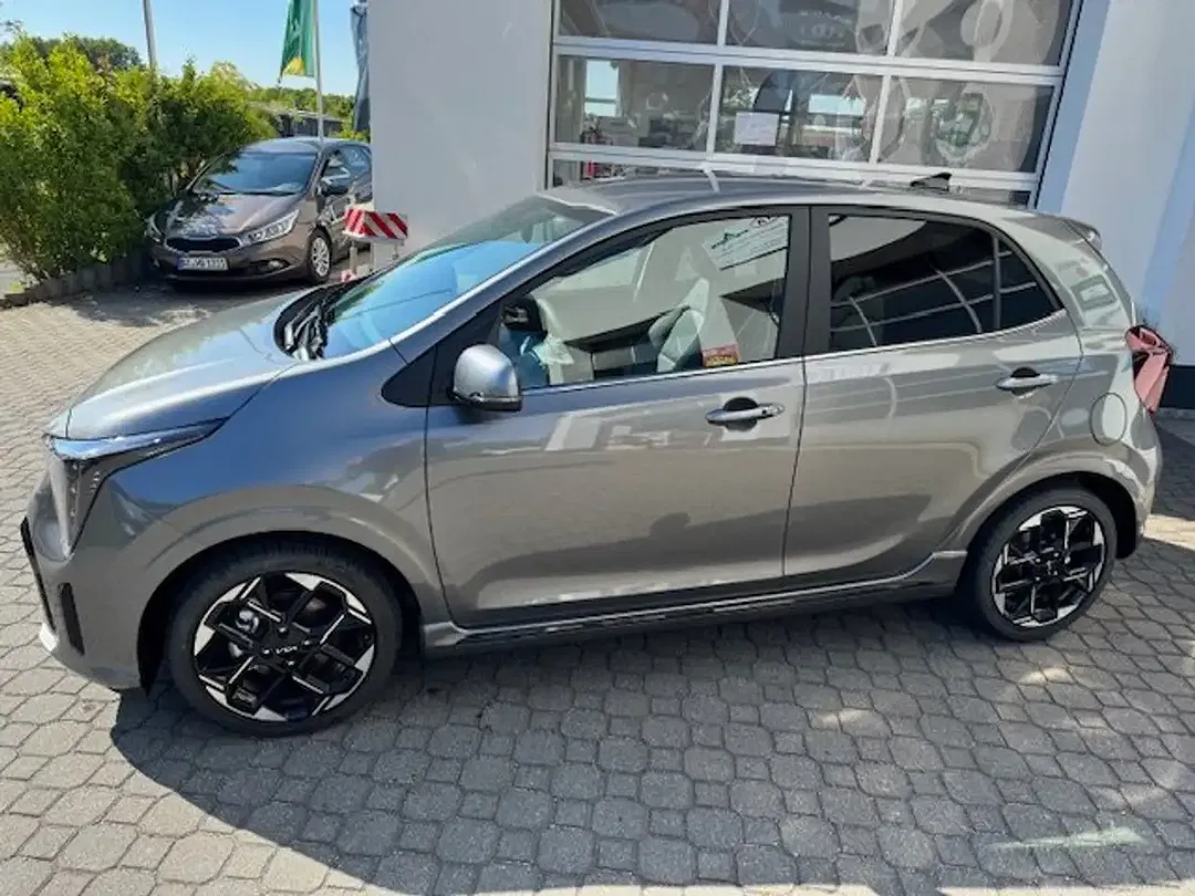 Kia Picanto - Thumbnail 2