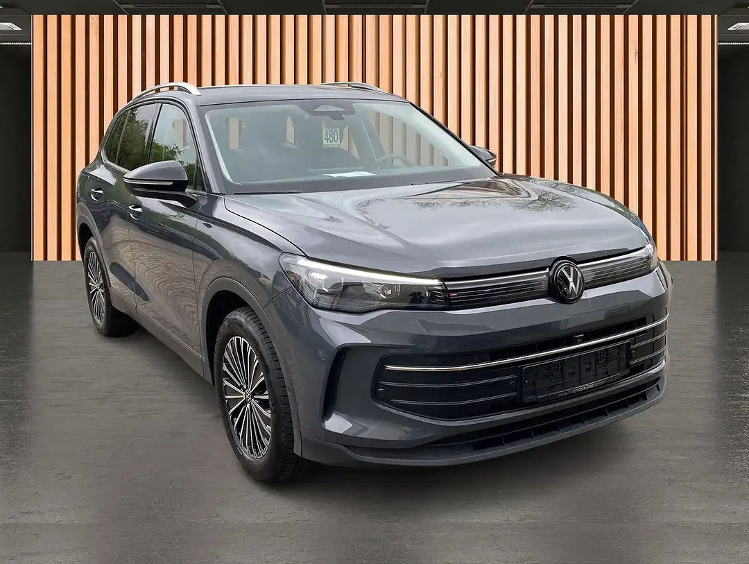 Volkswagen Tiguan - Thumbnail 14