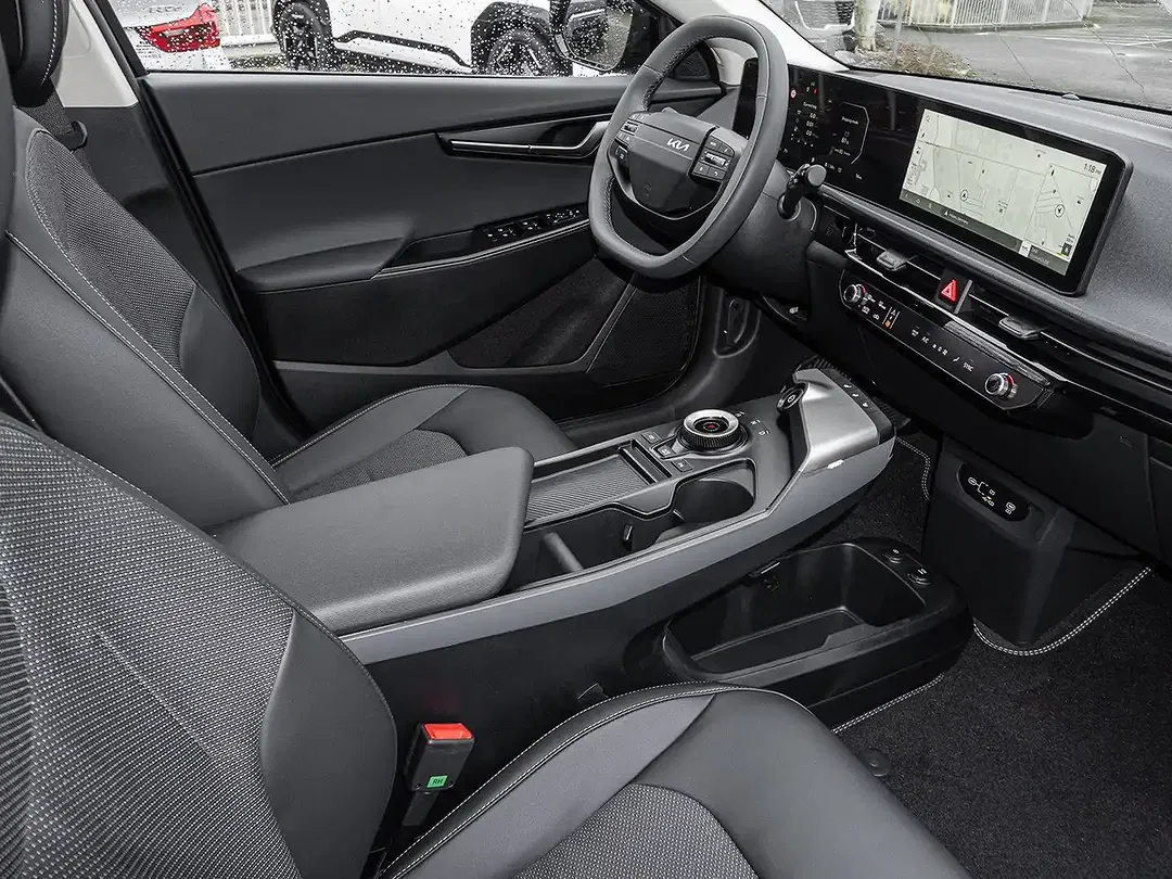 Kia EV6 - Thumbnail 4