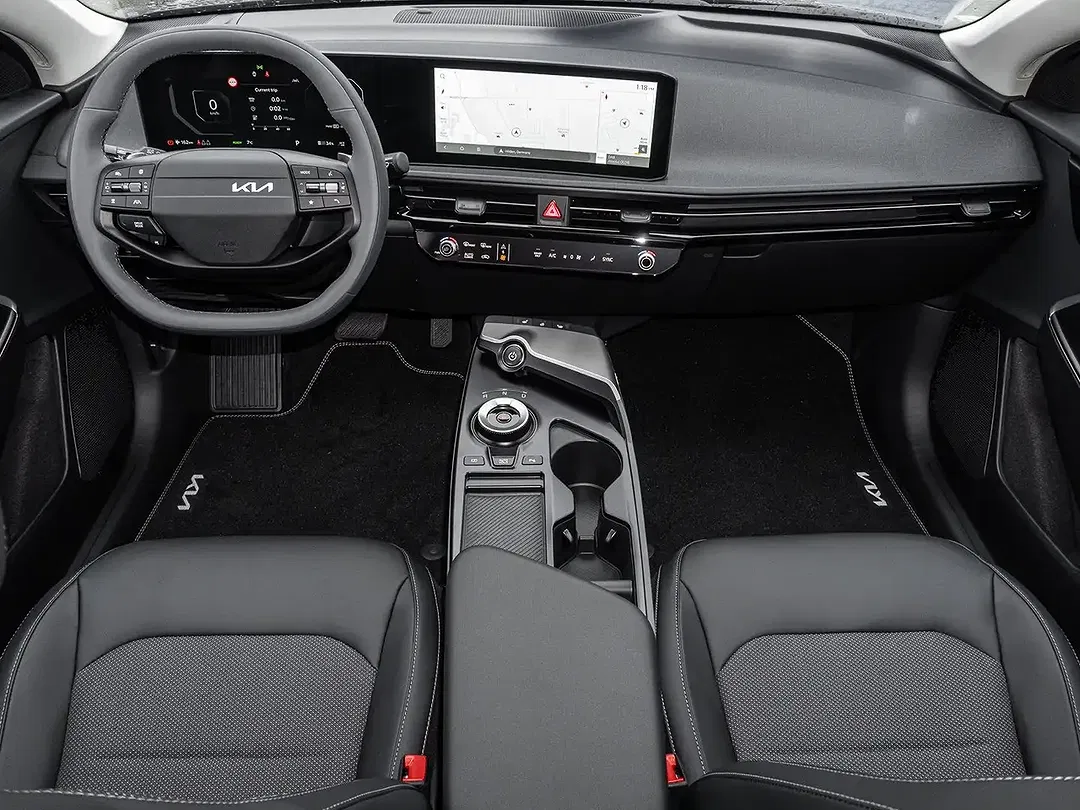 Kia EV6 - Thumbnail 6