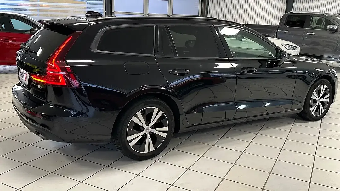 Volvo V60 - Thumbnail 11