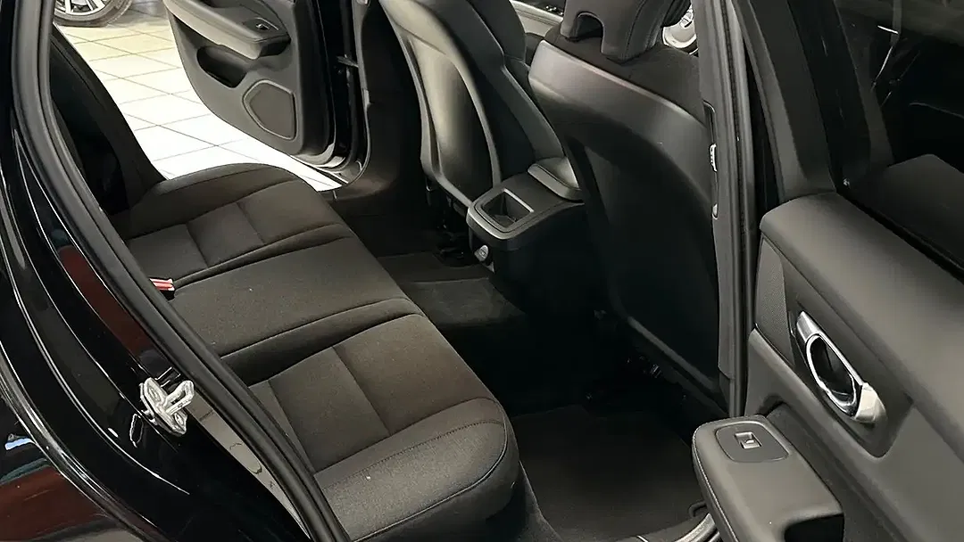 Volvo V60 - Thumbnail 15