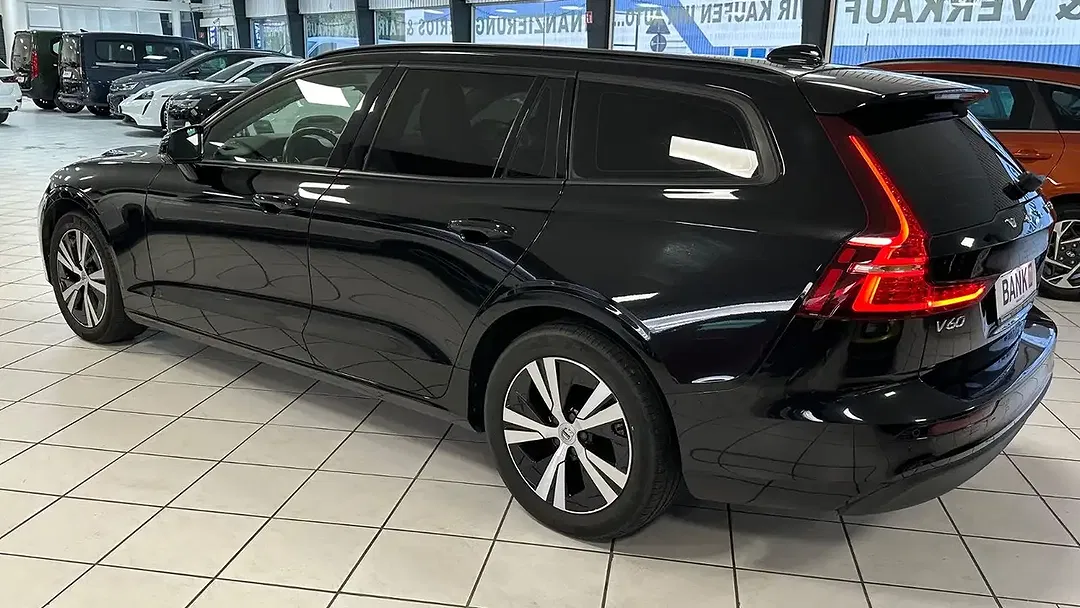 Volvo V60 - Thumbnail 5