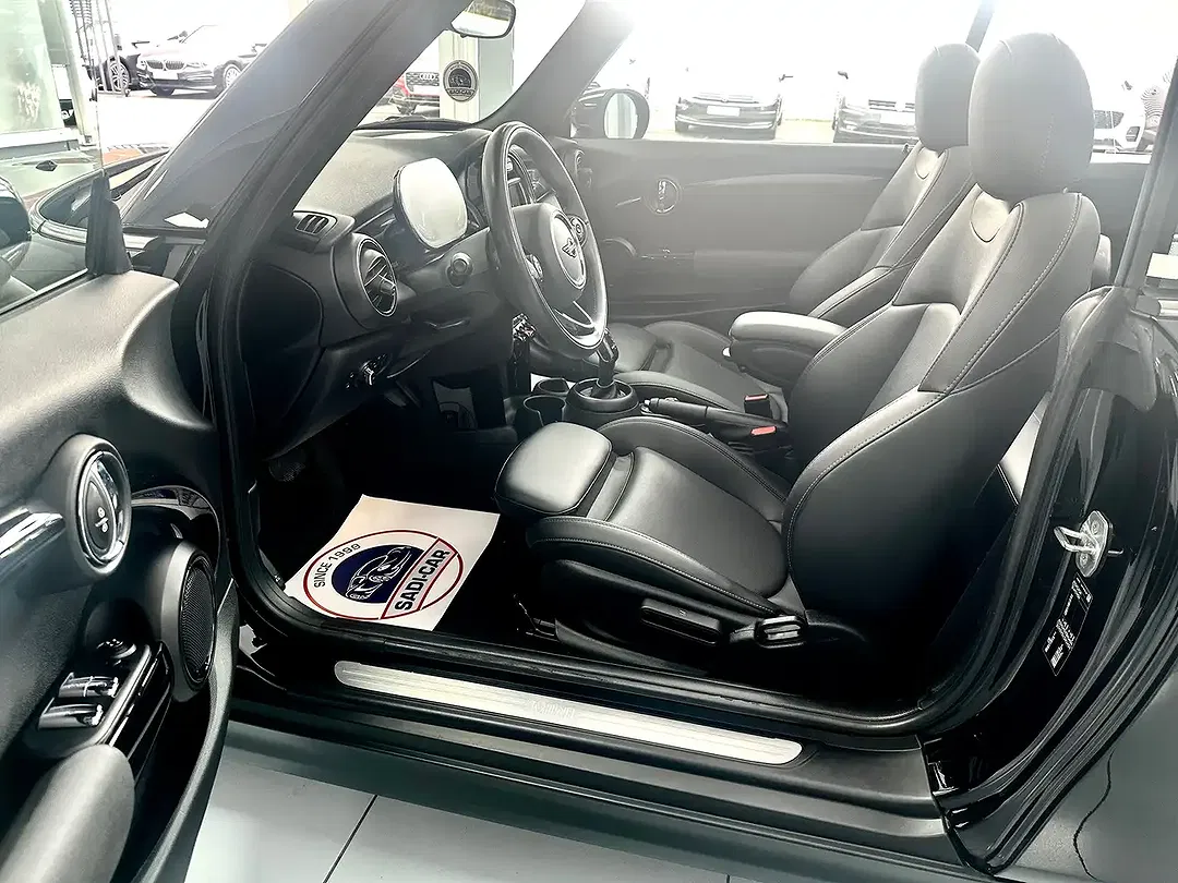 MINI Cooper Cabrio - Thumbnail 11