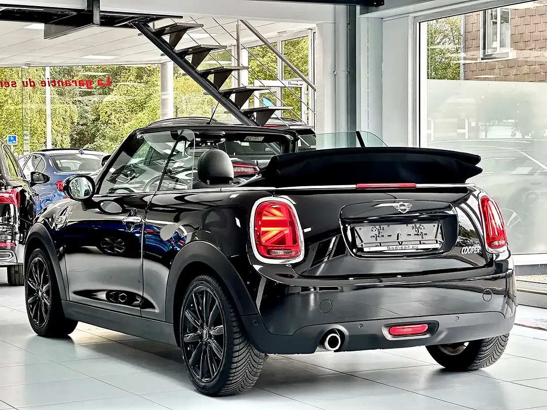 MINI Cooper Cabrio - Thumbnail 9