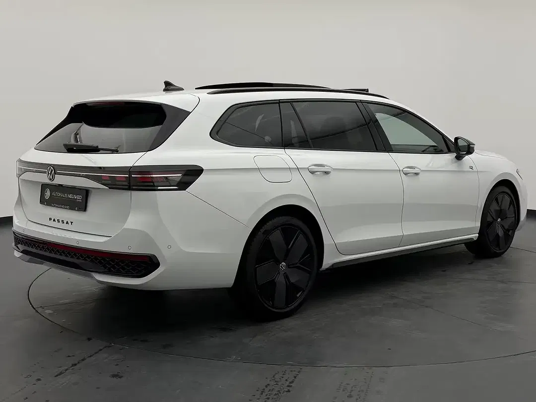 Volkswagen Passat Variant - Thumbnail 12