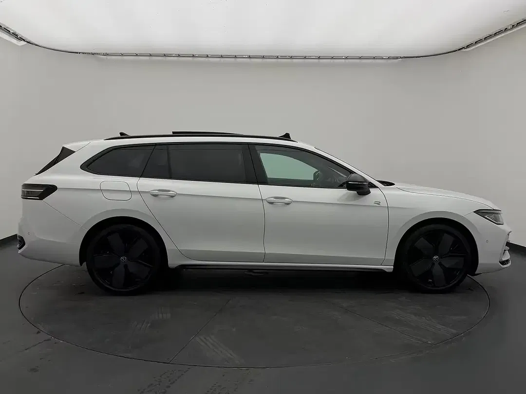Volkswagen Passat Variant - Thumbnail 7