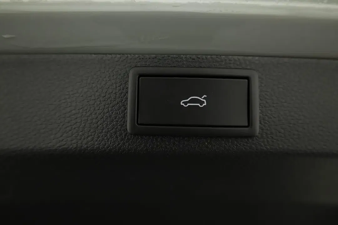 Skoda Karoq - Thumbnail 13