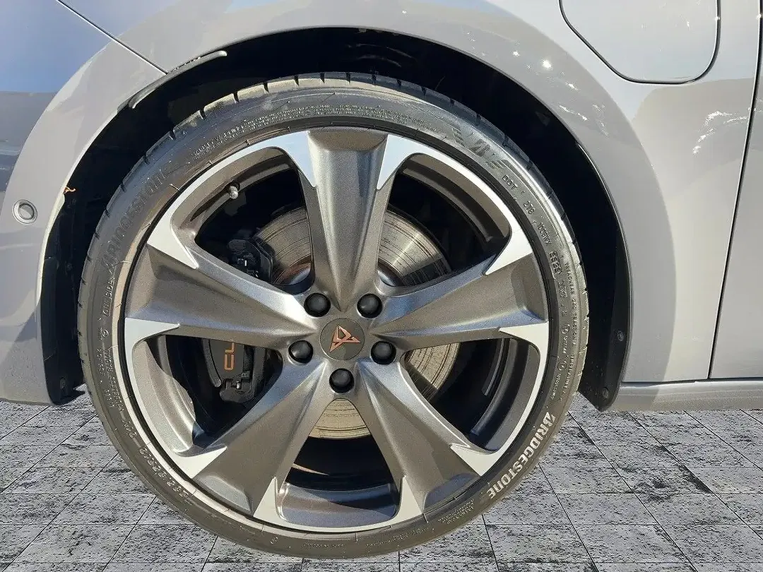 CUPRA Leon - Thumbnail 7