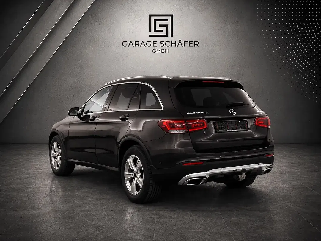 Mercedes-Benz GLC 300 - Thumbnail 6