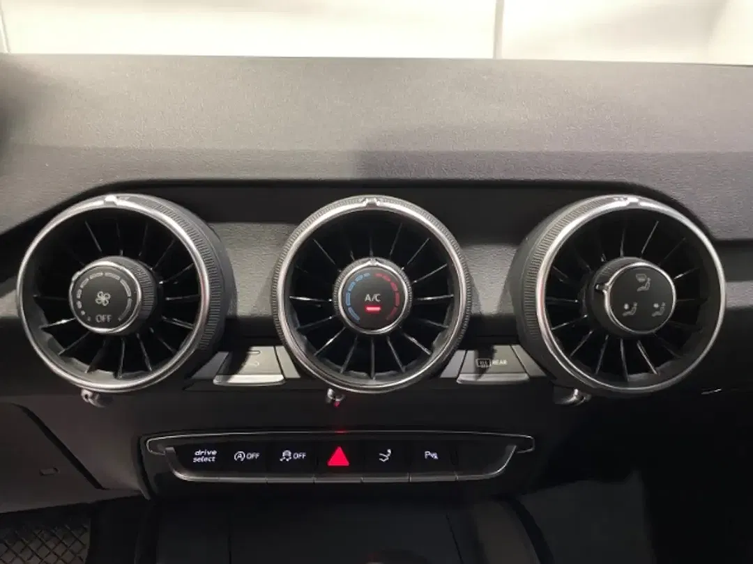Audi TT - Thumbnail 10