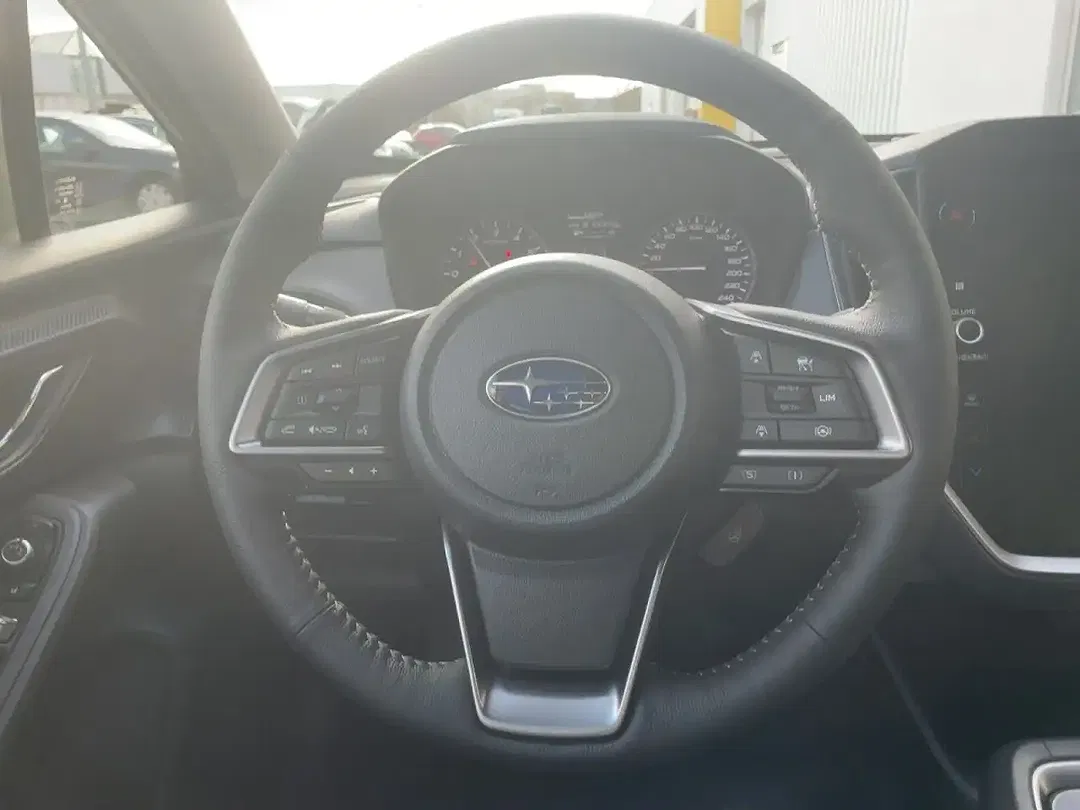 Subaru Crosstrek - Thumbnail 7