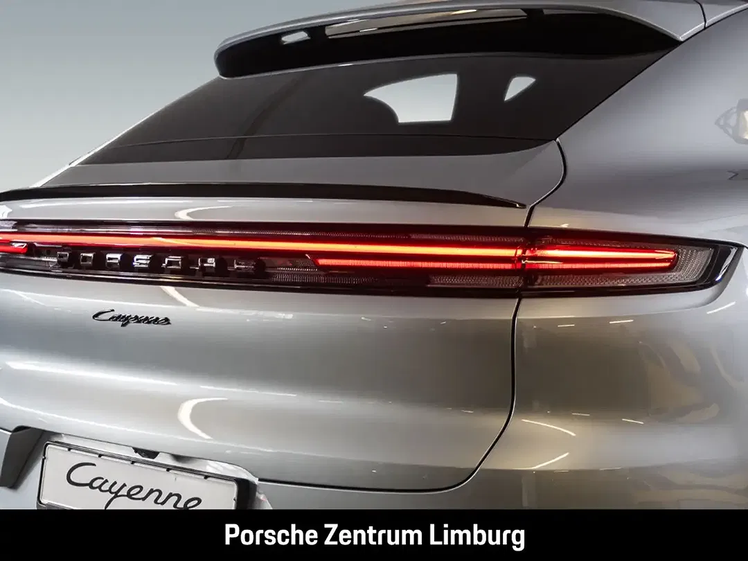 Porsche Cayenne - Thumbnail 10