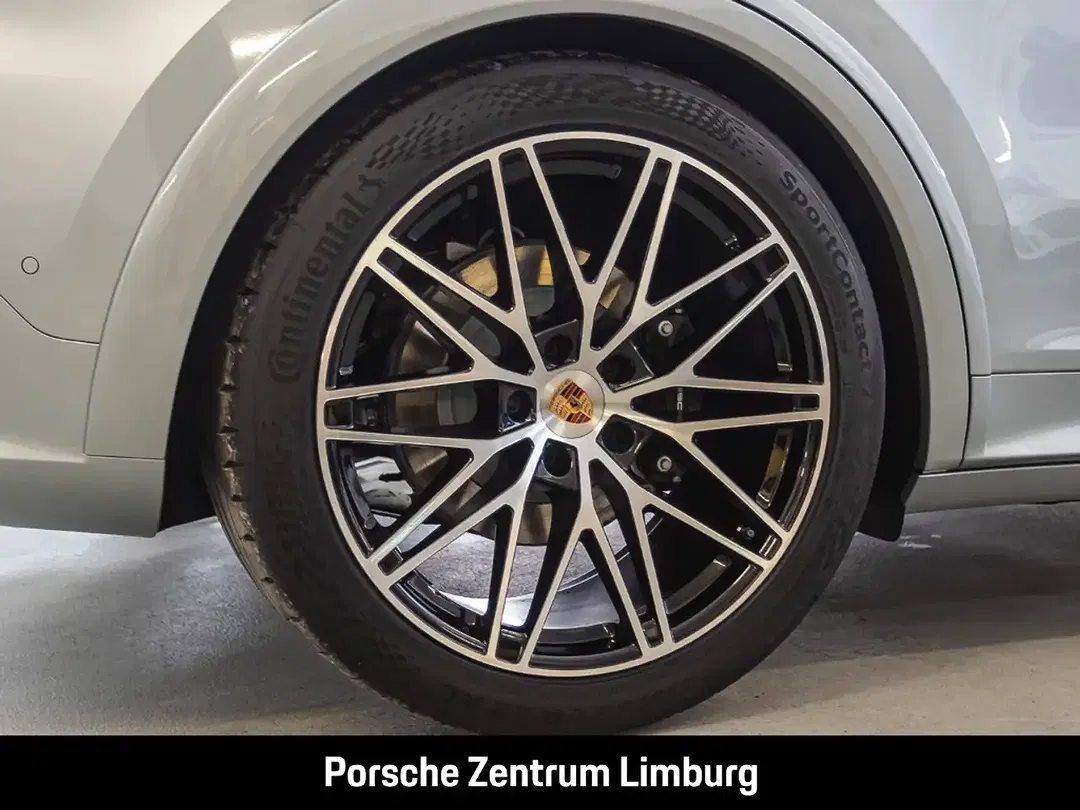 Porsche Cayenne - Thumbnail 8