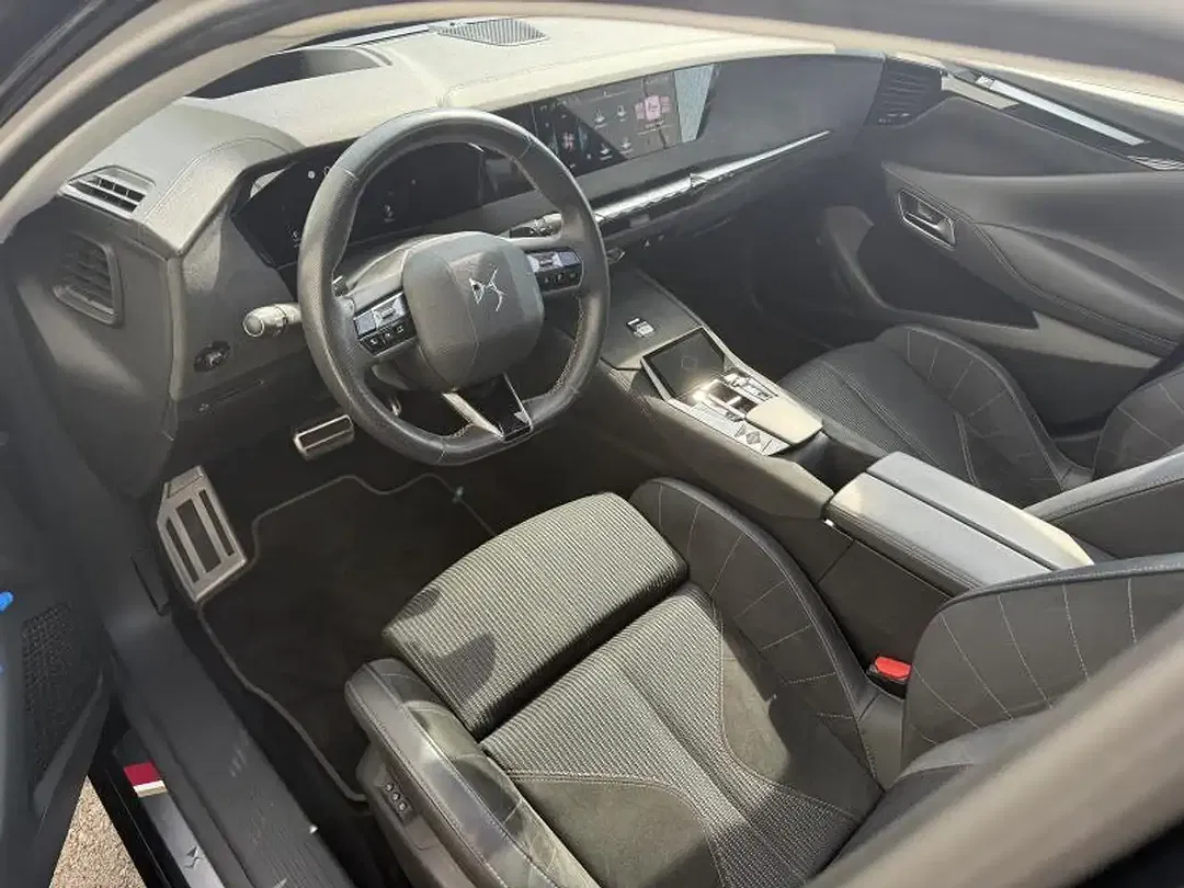 DS Automobiles DS 4 - Thumbnail 10