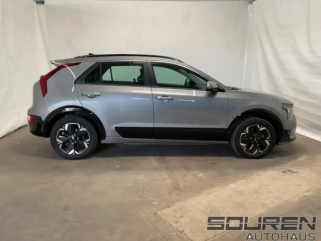 Kia Niro - Thumbnail 3