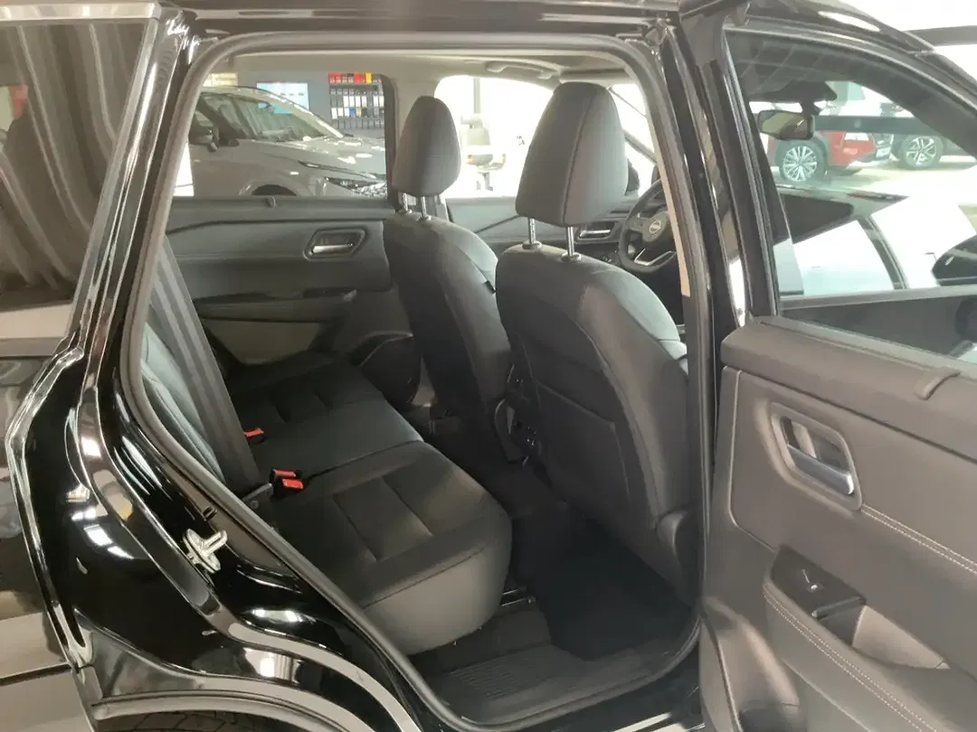 Nissan X-Trail - Thumbnail 12