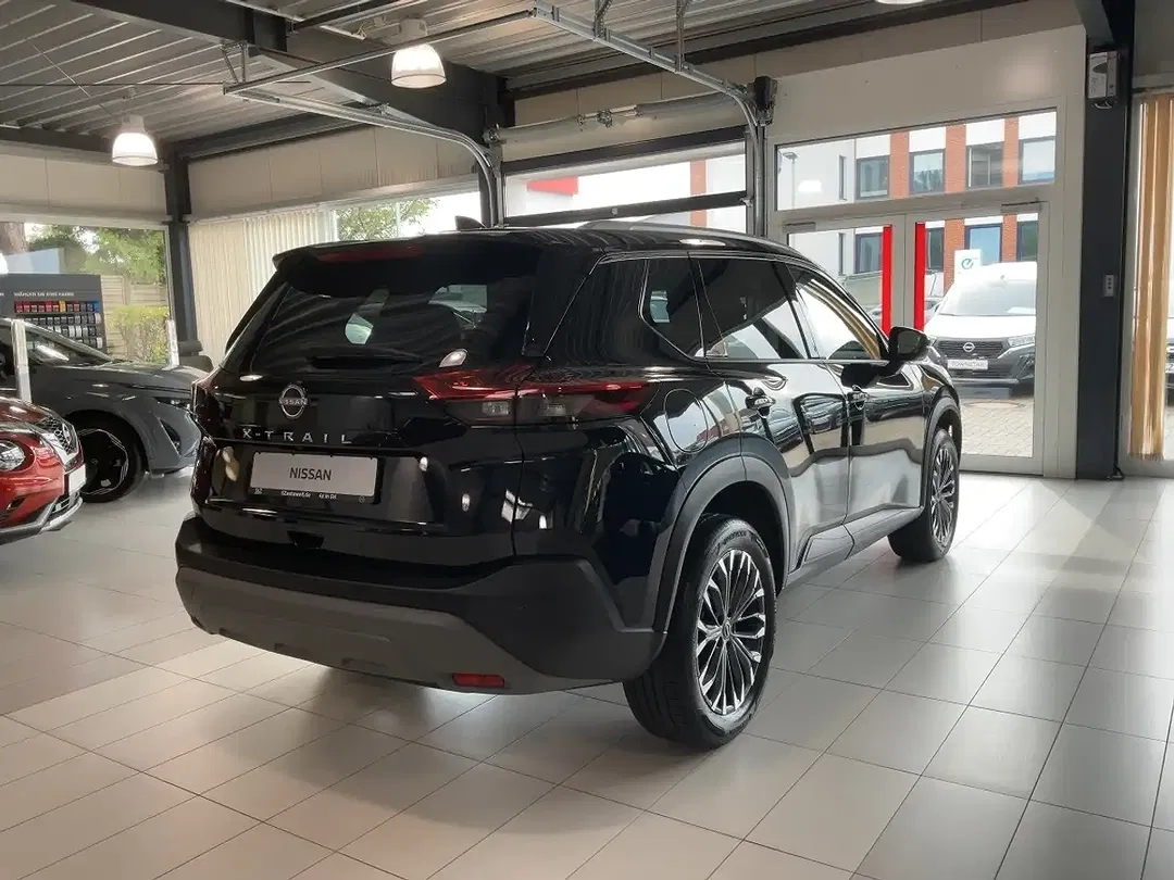 Nissan X-Trail - Thumbnail 4
