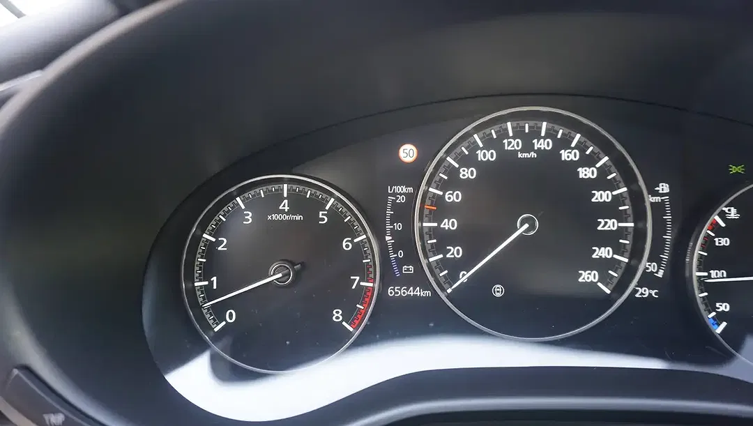 Mazda 3 - Thumbnail 13
