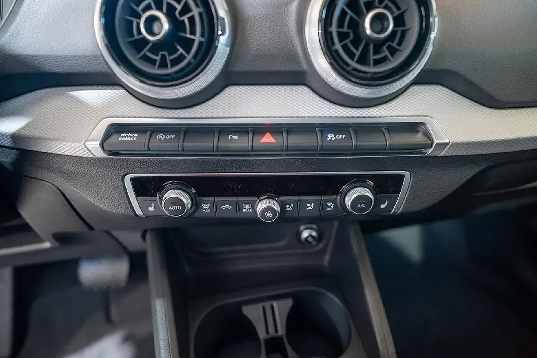 Audi Q2 - Thumbnail 12