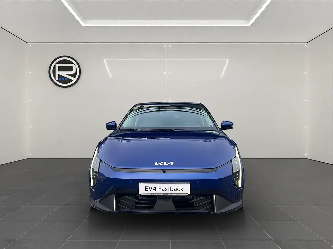 Kia EV4 - Thumbnail 5