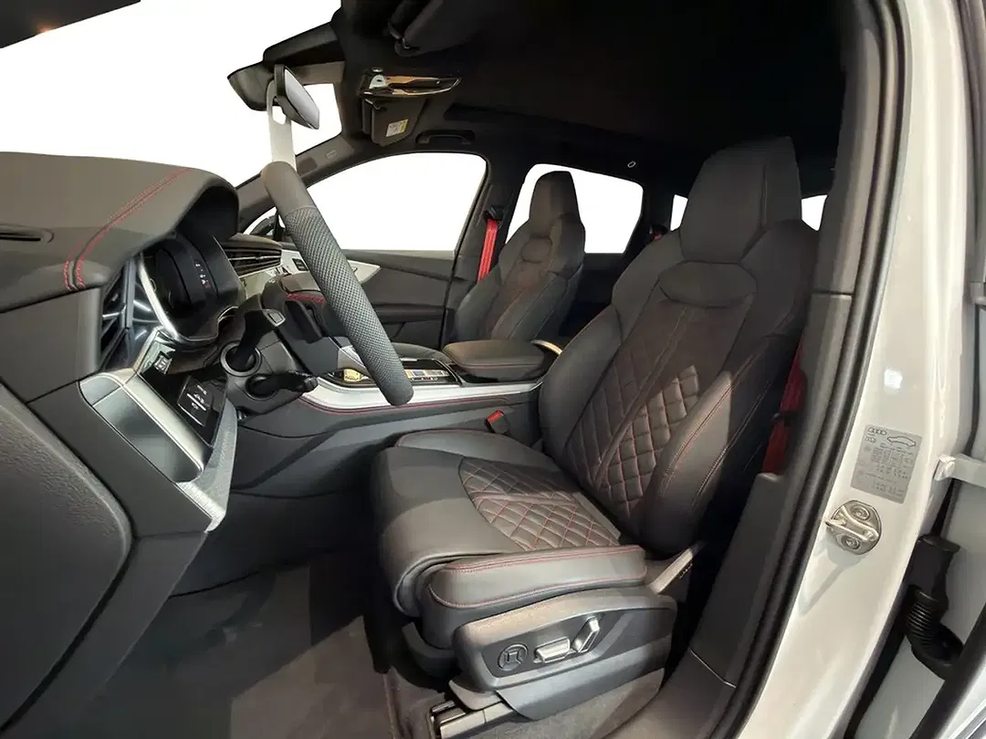 Audi Q7 - Thumbnail 10