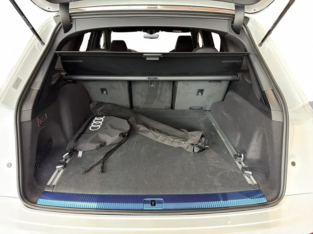 Audi Q7 - Thumbnail 8